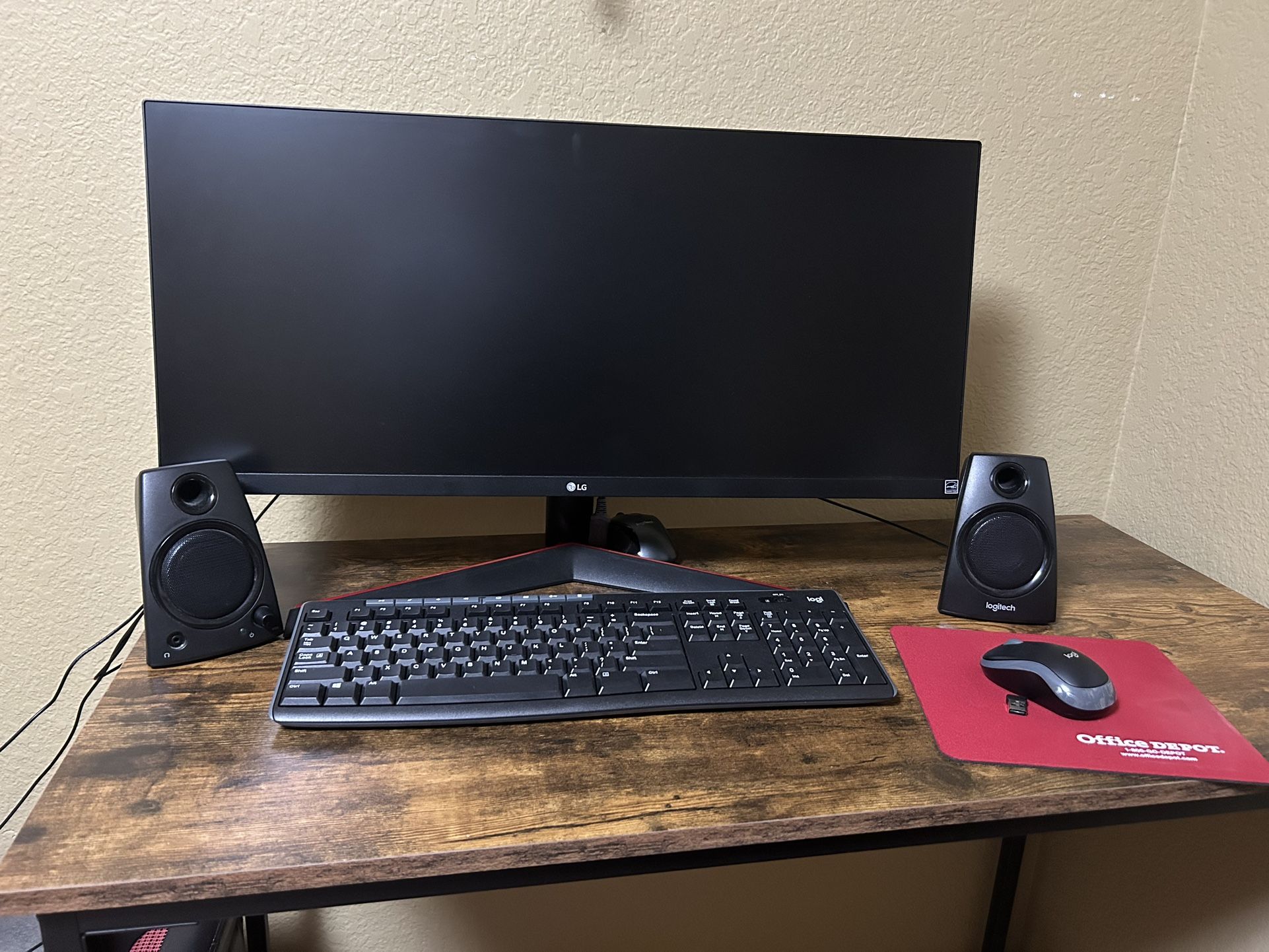 Monitor, Speakers, Keyboard And Mouse, Table