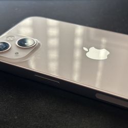 iPhone 13 256 GB UNLOCKED/NO SIM RESTRICTION