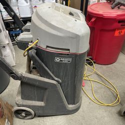 Advanced Commercial Wet Dry Vac 