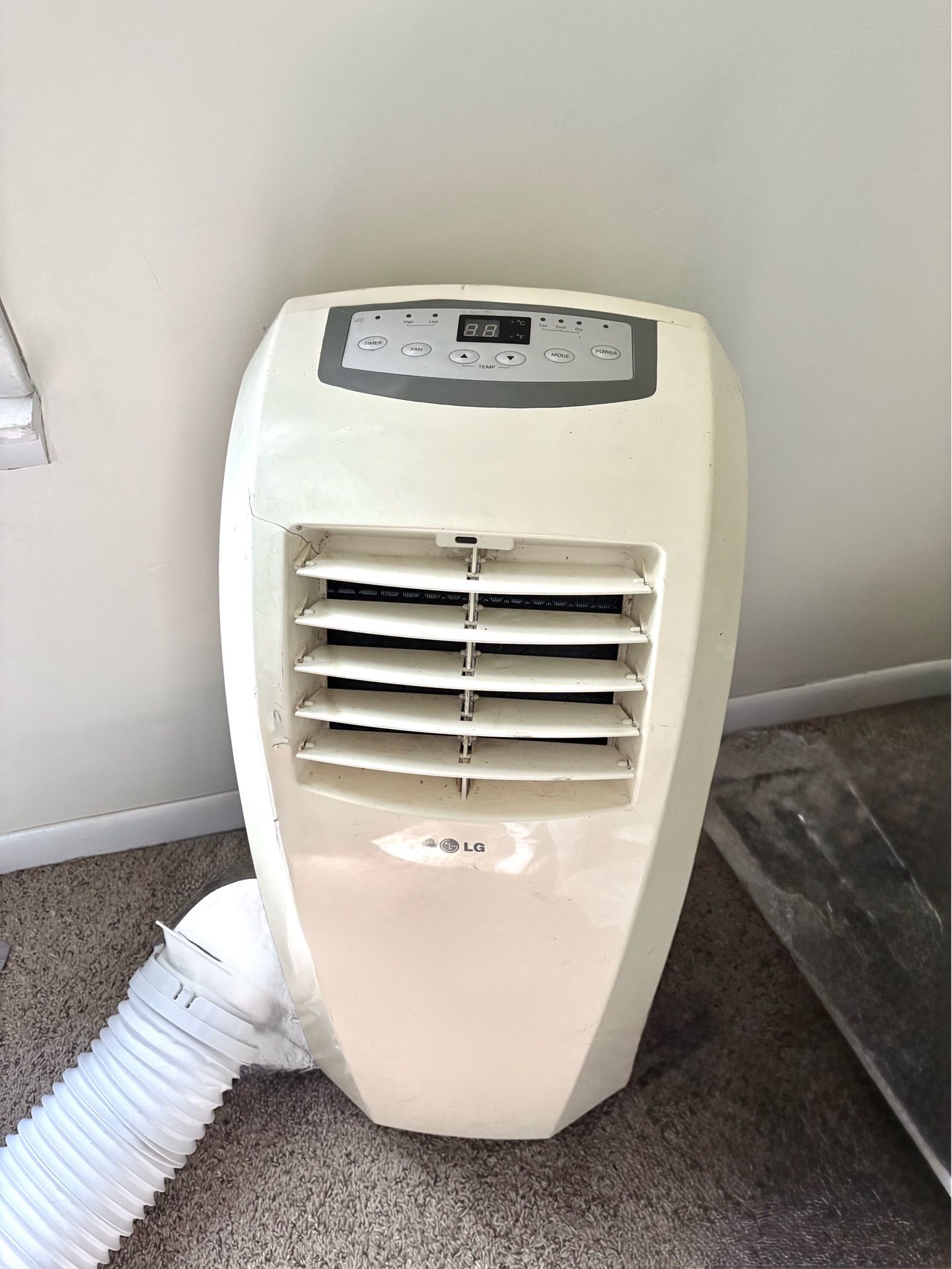 LG 10,000 BTU Portable Air Conditioner- LP1013WNR