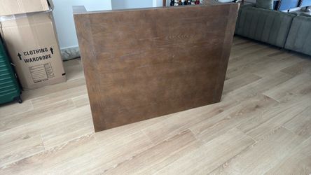 Wood center piece