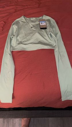 Nike Crop Top