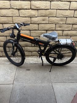 Colourway BK12M is a 26-inch folding mountain electric bicycle. It is equipped with a 750W powerful motor and a 48V/15Ah large-capacity battery. The p
