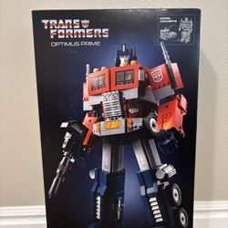 LEGO Transformers Optimus Prime (NEW IN BOX) (10302)