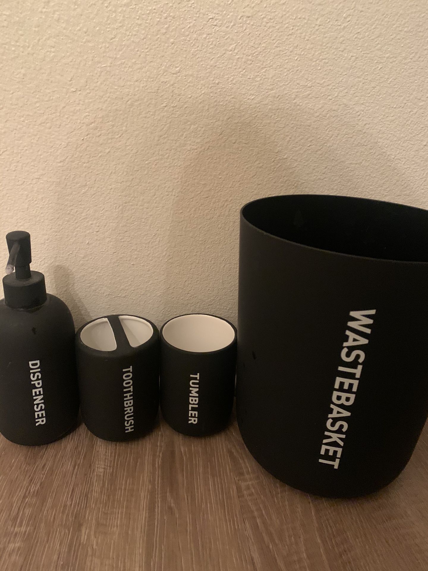 Bathroom set