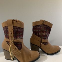 News Boots Woman Size 7