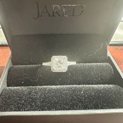 Princess Cut Diamond Engagement Ring