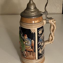 Vintage Lidded German Beer Stein Bleibt froh das Herz Bei Spiel und Scherz