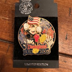 Disneyland Mickey July 4, 2005 Pin