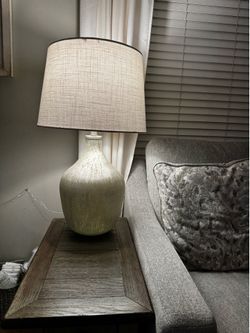 Ashley furniture Mari Table Lamps