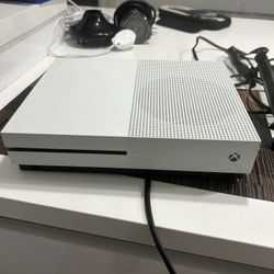 Xbox One S