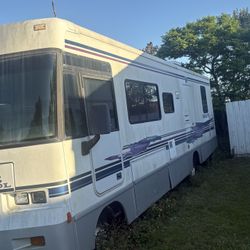 98 Winnebago 34ft