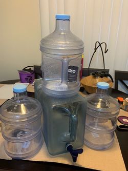3 GEO Water Bottles and Dispenser Set