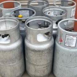 Propane Cylinders 33.5 Forklift Tanks