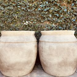 Set of 2 Extra Large Arezzo Pot Planters 