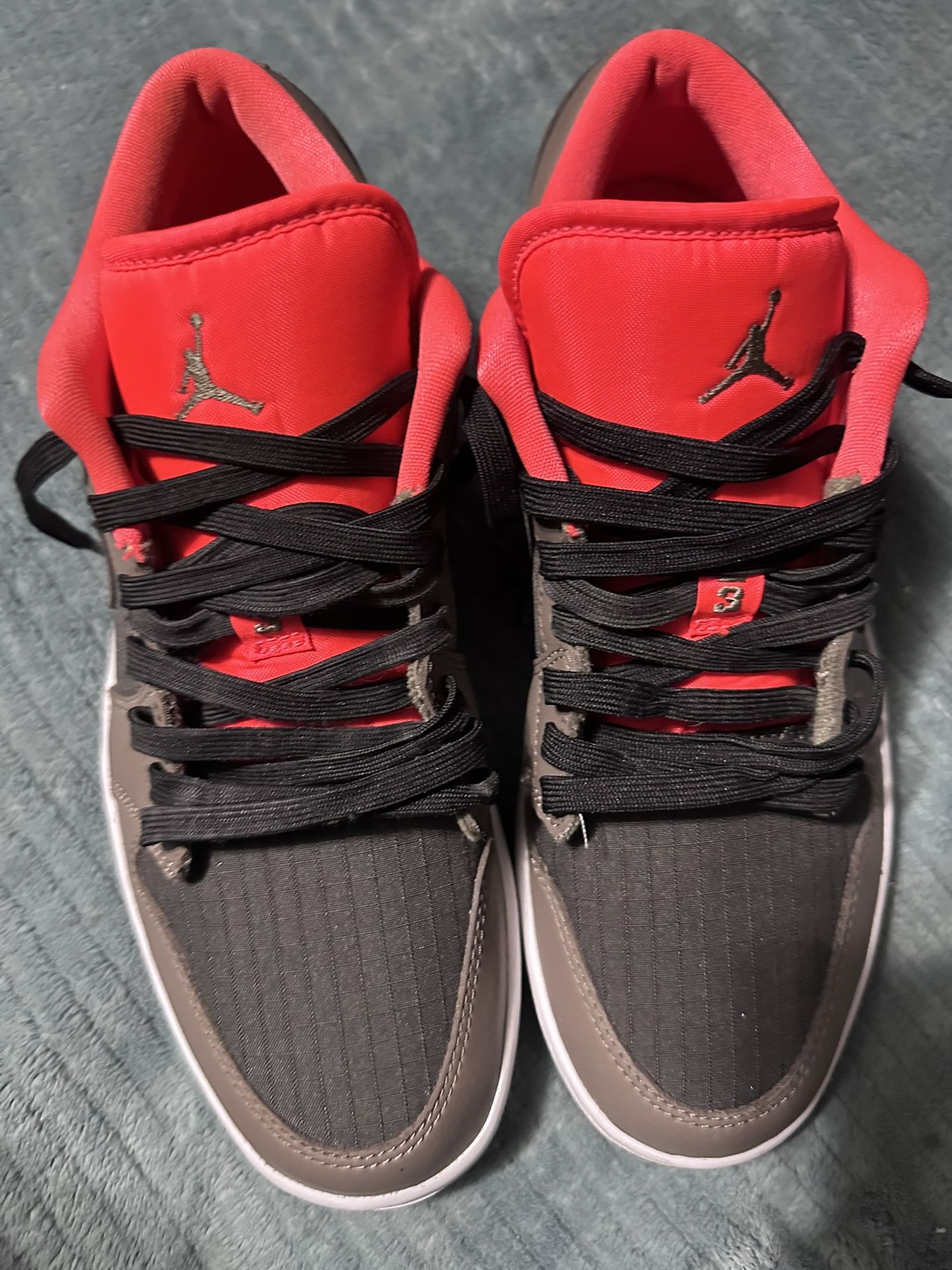 Air Jordan 1 SE Low Black Olive Bright Crimson