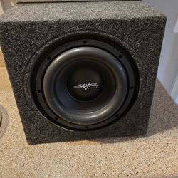 Skar Audio SDR-10 D4 10" 1200 Watt Max Power Dual 4 Ohm Car Subwoofer with sealed QLOGIC sub box.