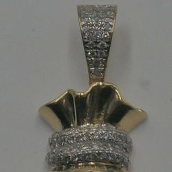 10KT YELLOW GOLD PENDANT MONEY BAG 7.1 GRAMS APPROXIMATELY 0.75PTS MINT CONDITION. 867911-1 