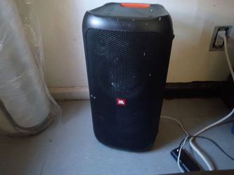 JBL partybox 100