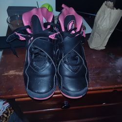 girls tennis shoe 👟