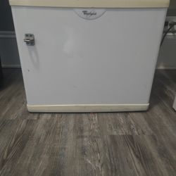 Small Refrigerator 