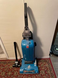 Hoover WindTunnel Bagged, T Series Model 30300, w/ Attachments in Great Working Condition