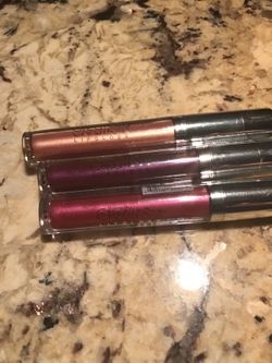 Metalic lipgloss