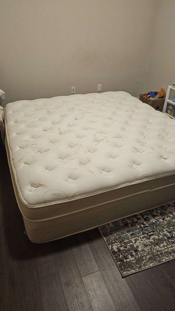 King size mattress