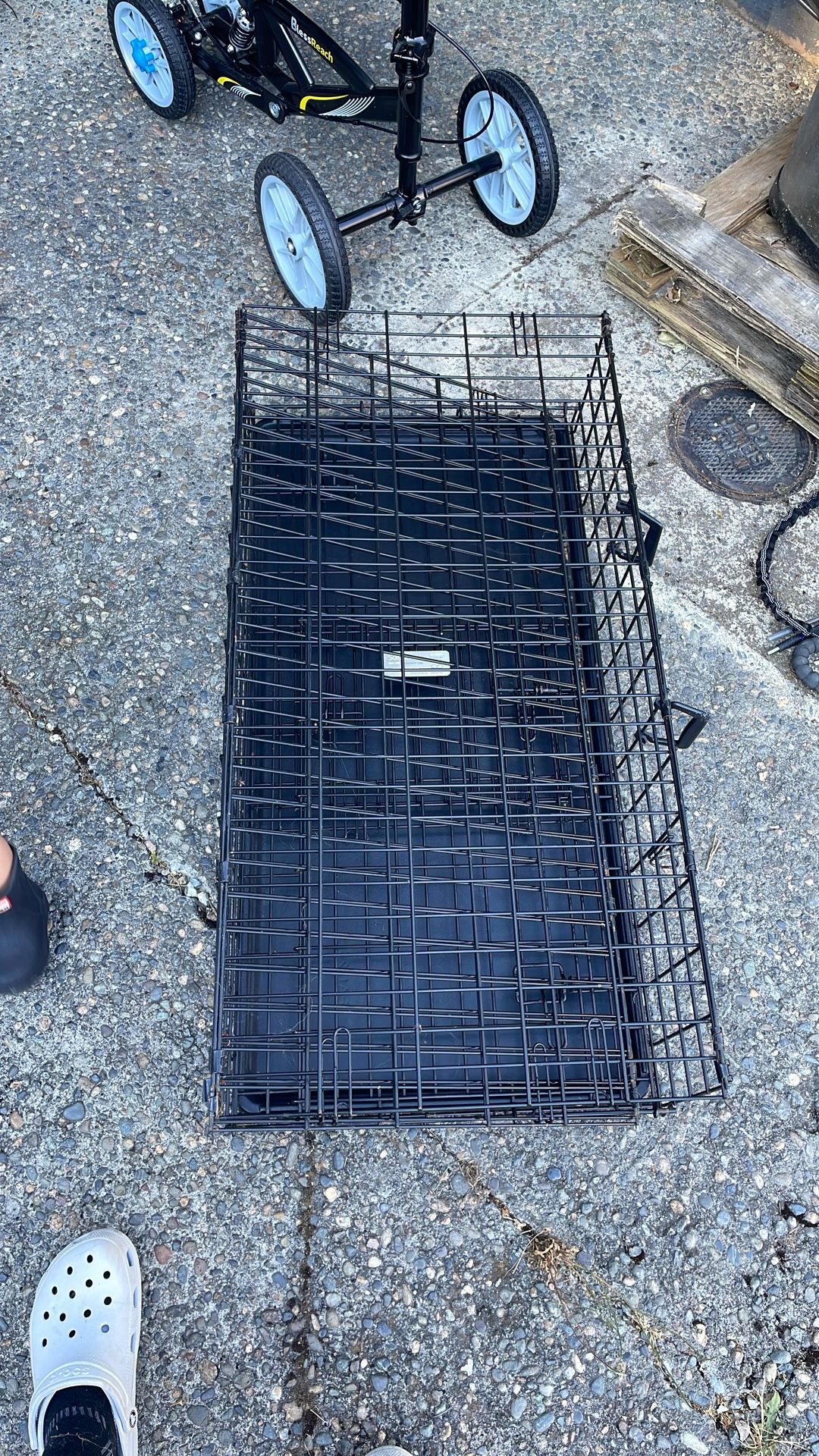 Dog Kennel/Crate