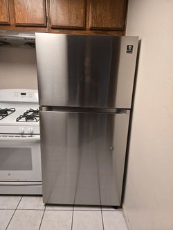 Samsung fridge $250 needs to go