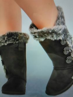 Dbdk boots black with fur