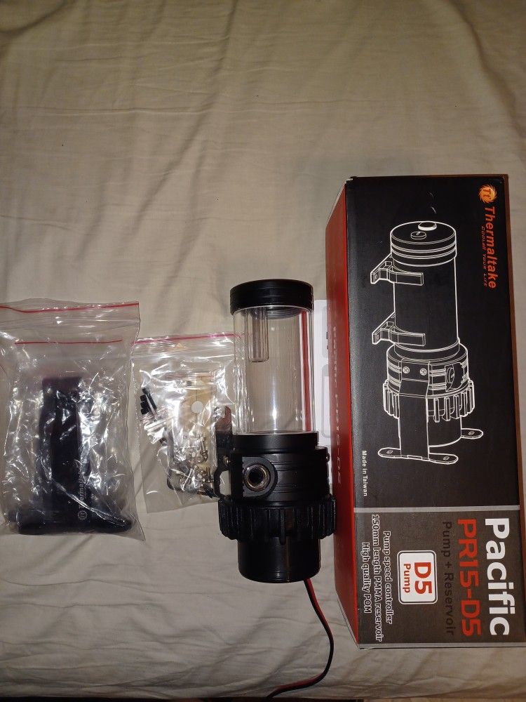 Thermaltake Pacific PR15 D5 Pump Resevoir Combo