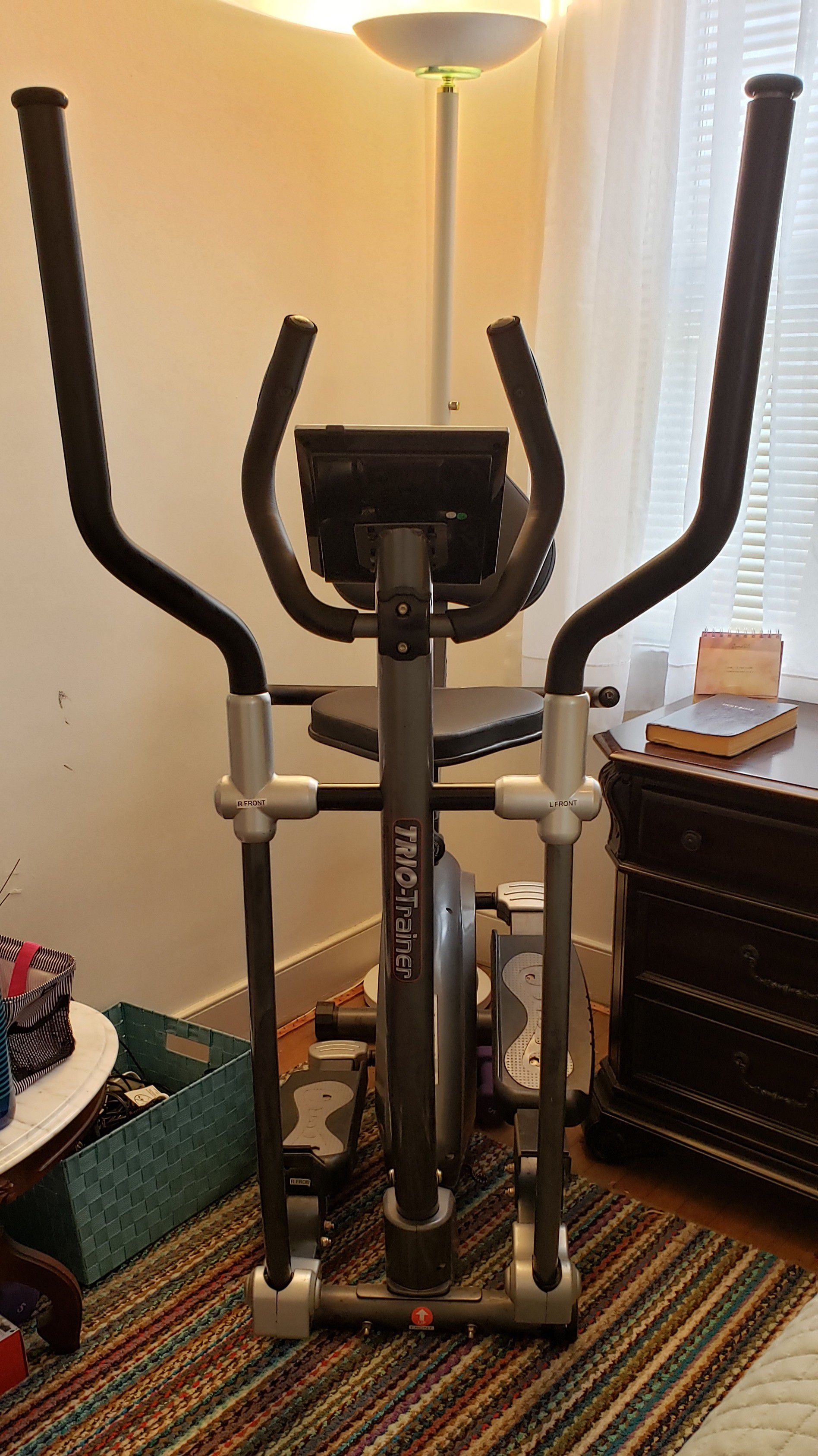 3 in one Trio Trainer only used one time Elliptical,Rottary Bike and Statoniary Bike in one