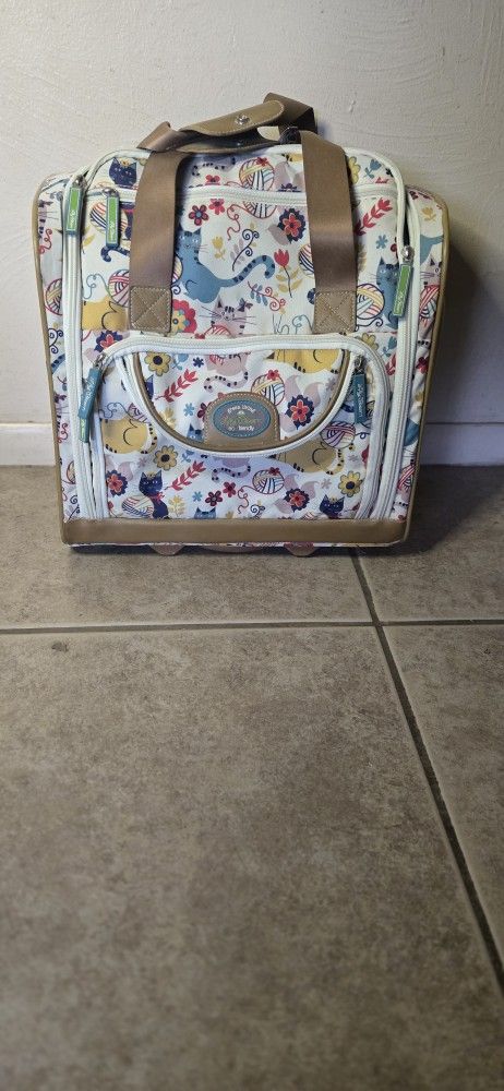 Lily Bloom Designer 15in. Lightweight Roller Carry-on