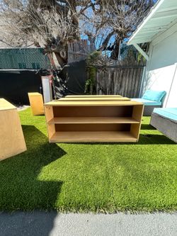 Kids Classic Classroom low shelves