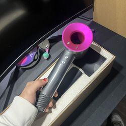 Open Box Dyson purple Never Used!
