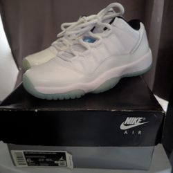 Nike Air Jordan 11 low Legend Blue (2021)