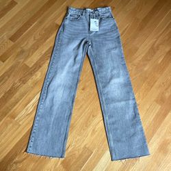 Pull & Bear Gray High Waist Straight Leg Jeans Women’s Size US 0 / EU 32 NWT