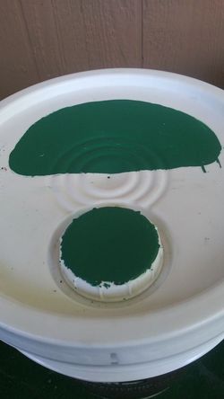 Dark esmerald home paint