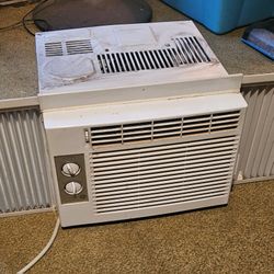 Air Conditioner (Small)