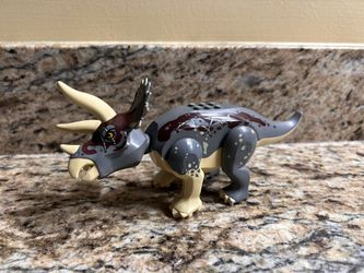 In very good condition Lego triceratops 76950