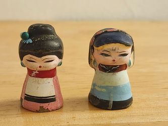 Vintage Mid-Century Hand-Painted Miniature Asian Wooden Kokeshi Dolls—Pair! $18 OBO!