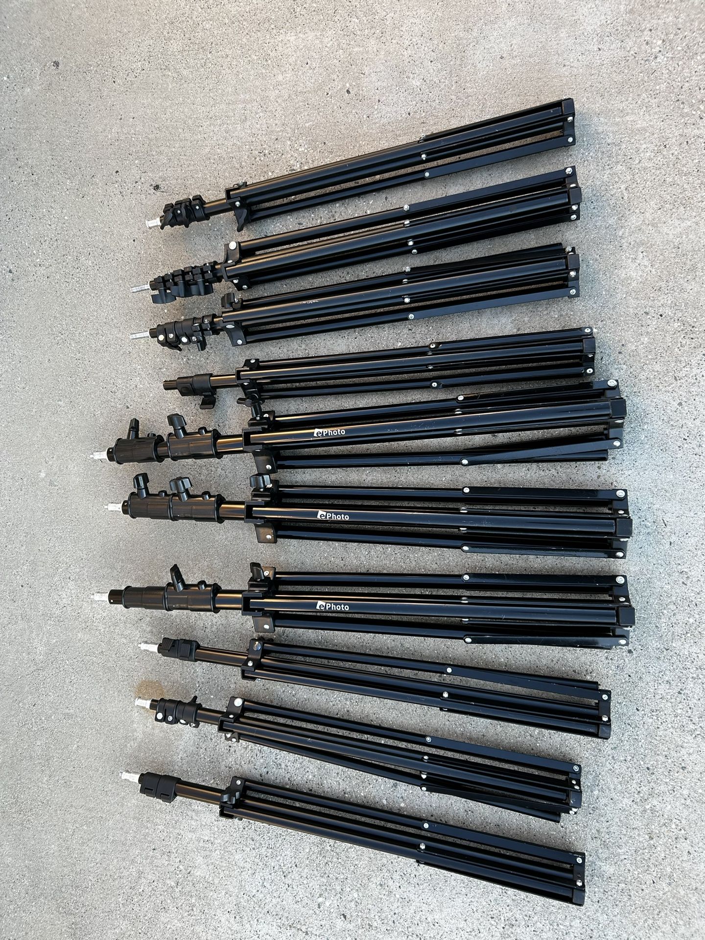 Heavy Duty 10 Tripods 
