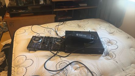 Xbox 1 and dj set