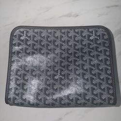 Goyard toiletrybag 