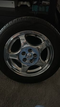 215/55R16 Chrome 5 Lug Set Of 4