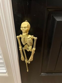 Plastic Hanging Skeleton Halloween Decoration