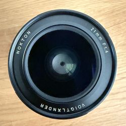Voitlander 21mm f1.4