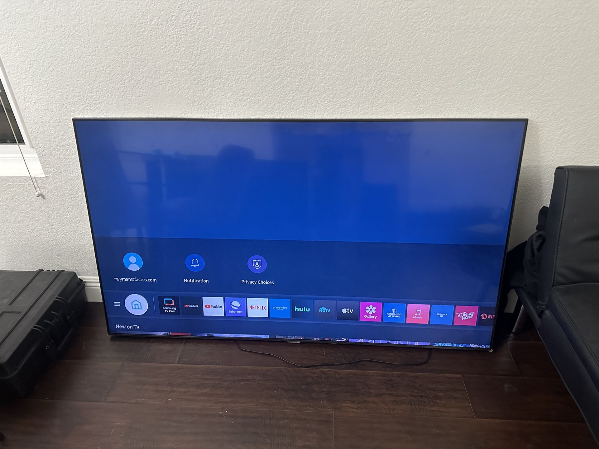 Flat Screen for Sale! Remote included!