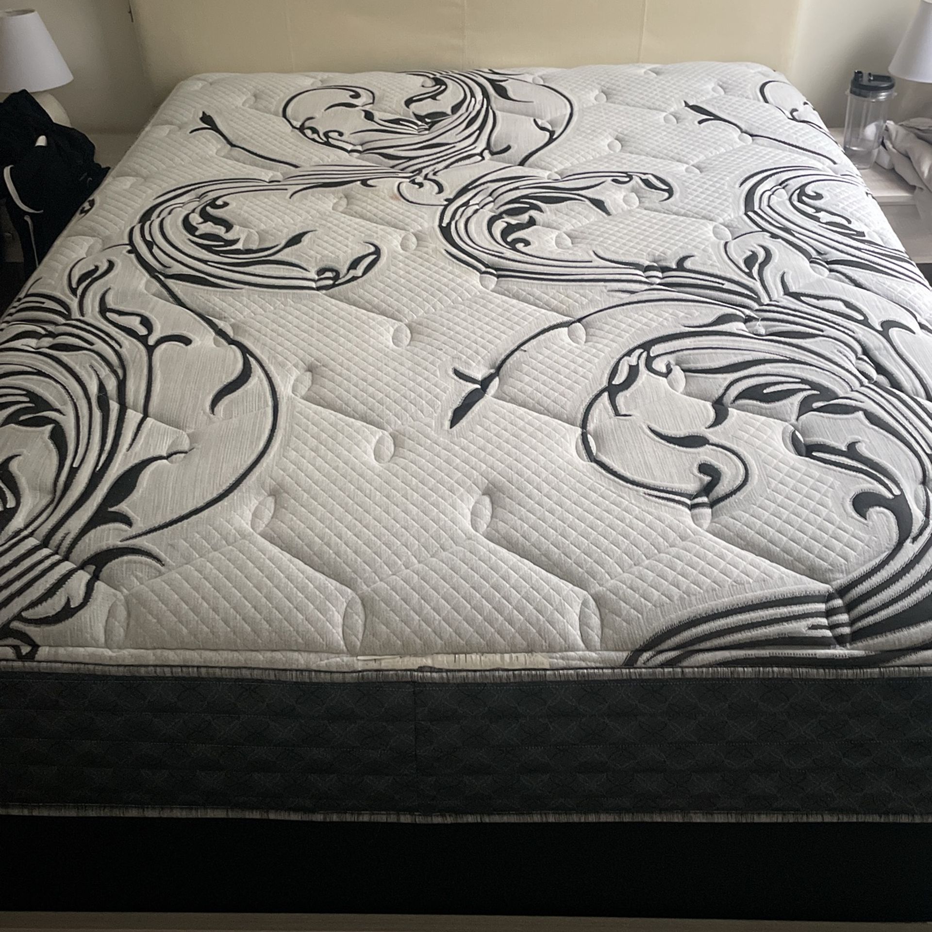 Queen mattress